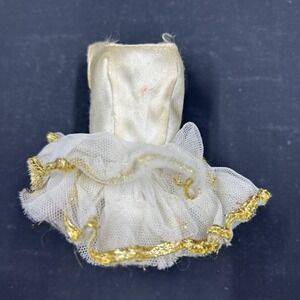 Barbie Vintage 1975 Ballerina, White Satin Tutu Gold Trim #9093 Mattel
